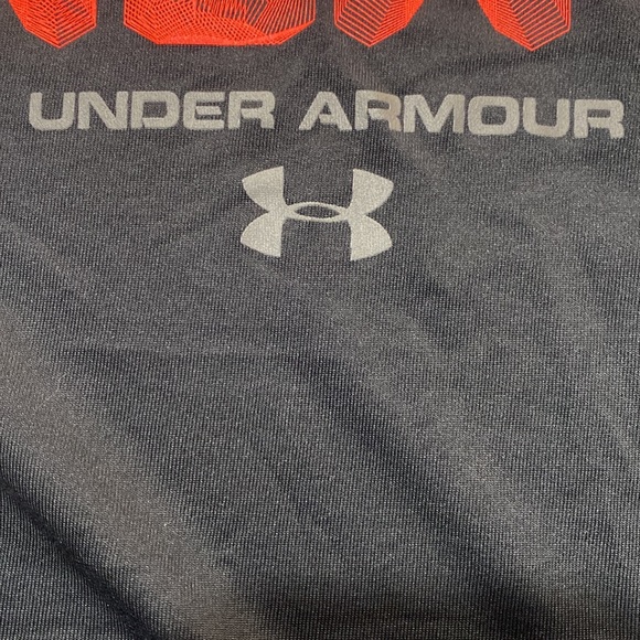 Under Armour Heat Gear Boy’s Youth Small Loose T-Shirt - Picture 5 of 5